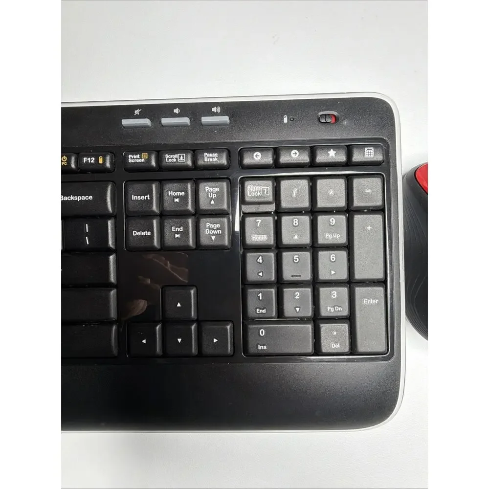 Logitech K520 Wireless Keyboard W/ USB Unifying Receiver & Mouse Red M310